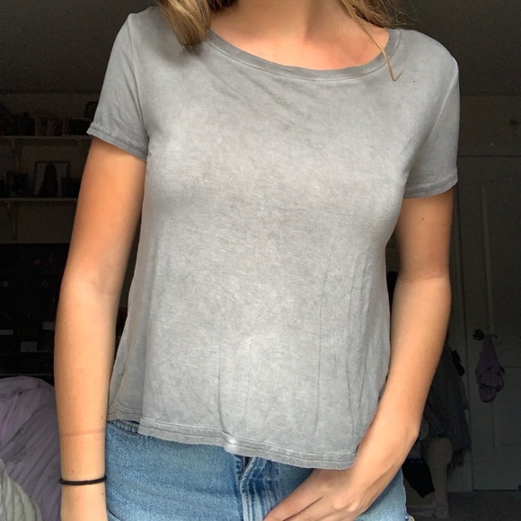 Back slit tee! - Picture 1 of 3